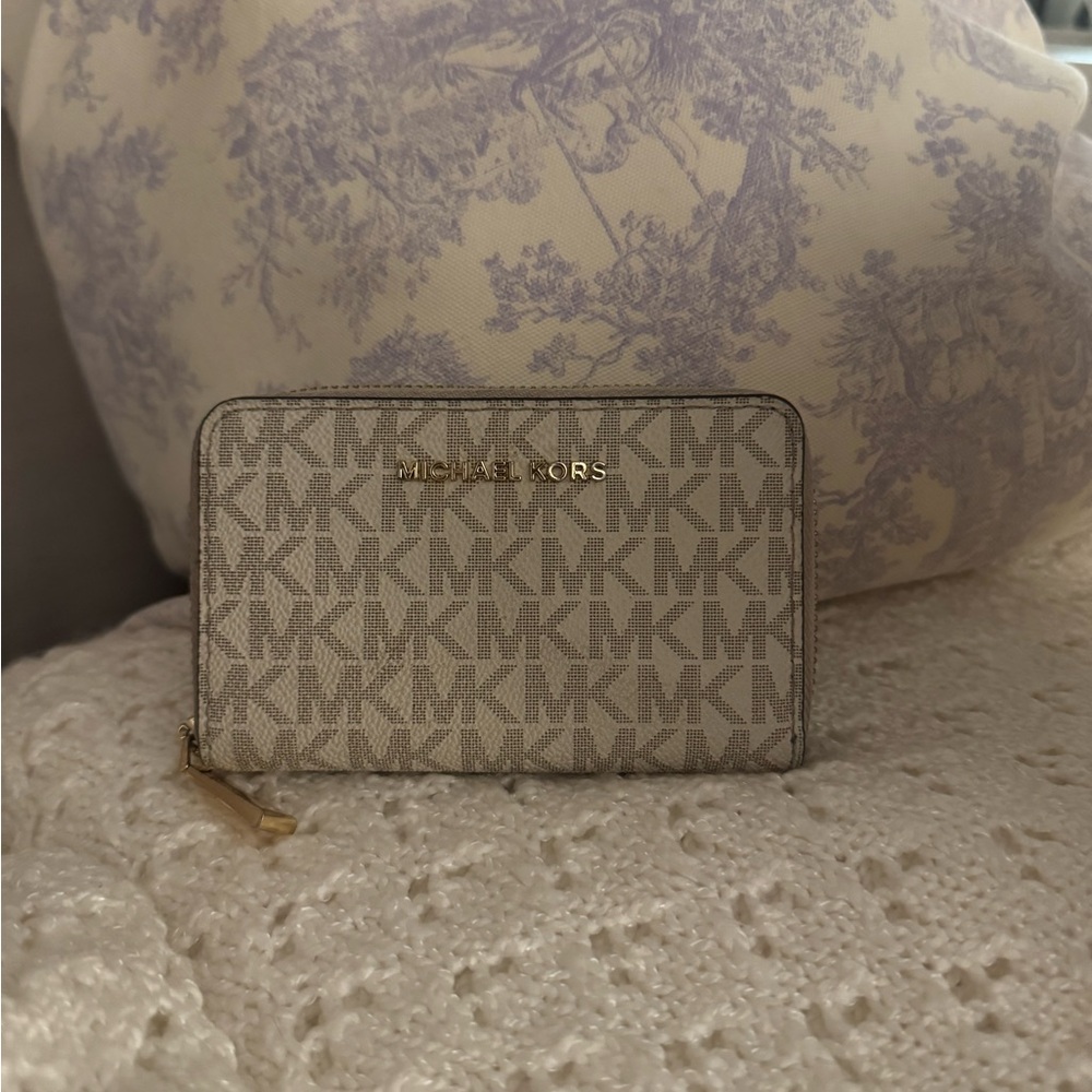 Michael Kors Monogram Beige Wallet